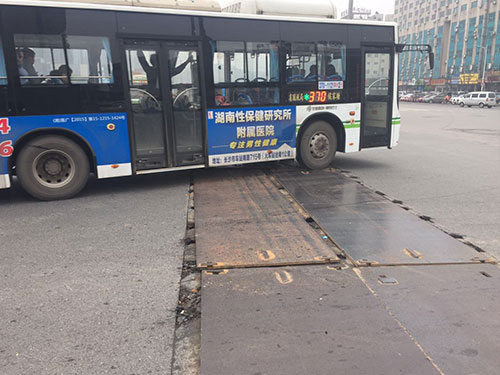 移动道路钢板使(shi)用案例